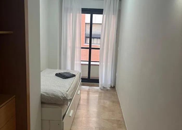Pintor Llorens Apartman